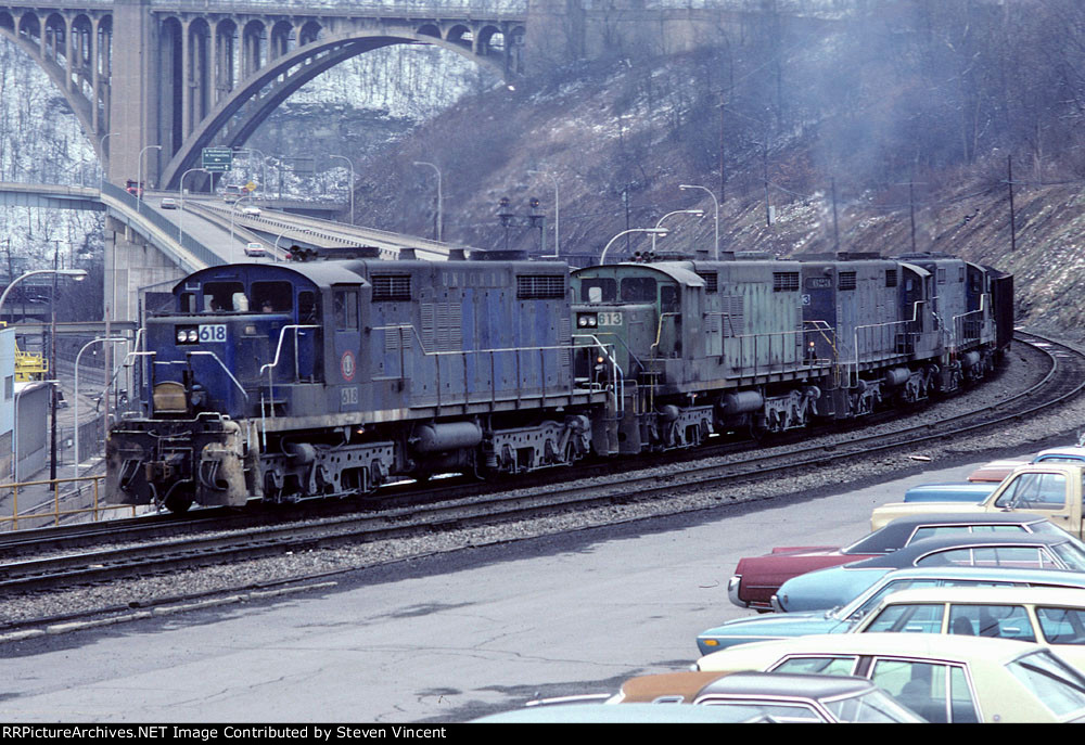 Union RR DRS 6-6-1500M's #618, 613, 623, & 617 lead a B&LE coal train.